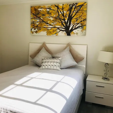 2 Bd Beverly Hills Guest House
